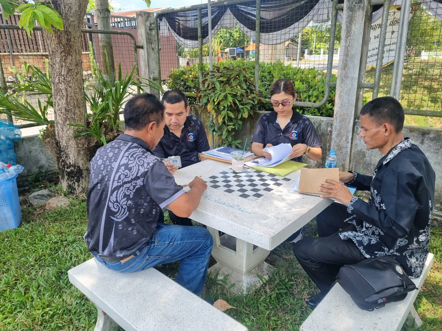 พช.เมืองนครศรีธรรมราช: ร่วมตรวจสอบข้อเท็จจริงการดำเนินงานโครงการแก้ไขปัญหาความยากจน (กข.คจ.) บ้านจังหูนใต้ หมู่ที่ 3 ตำบลท่าเรือ  อำเภอเมืองนครศรีธรรมราช 